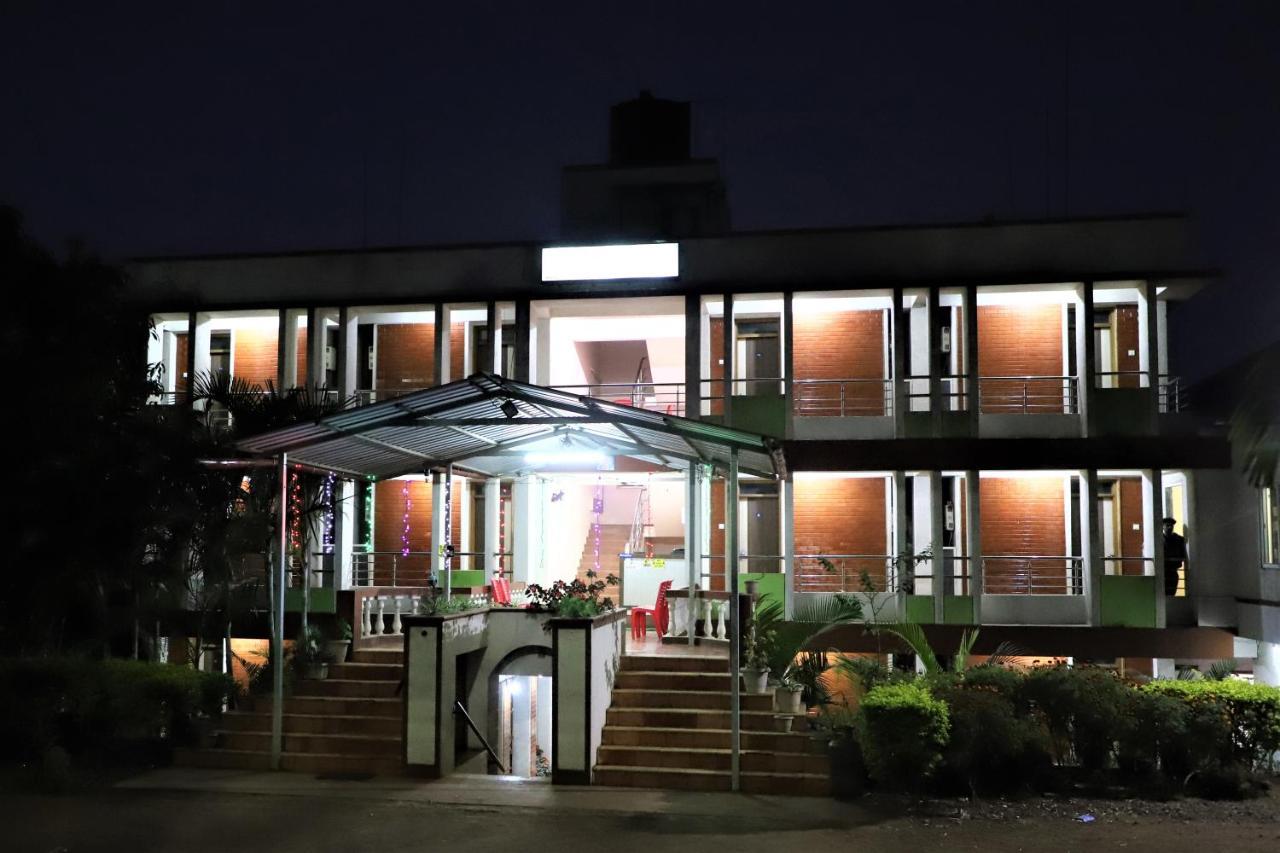 River Palace - A Valley View Hotel Panchgani Exterior foto
