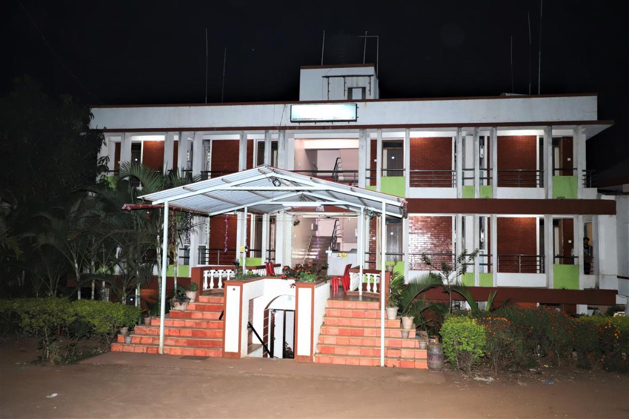 River Palace - A Valley View Hotel Panchgani Exterior foto